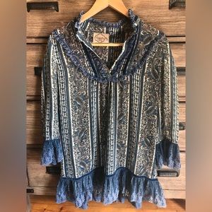 DejaVu Tunic Top